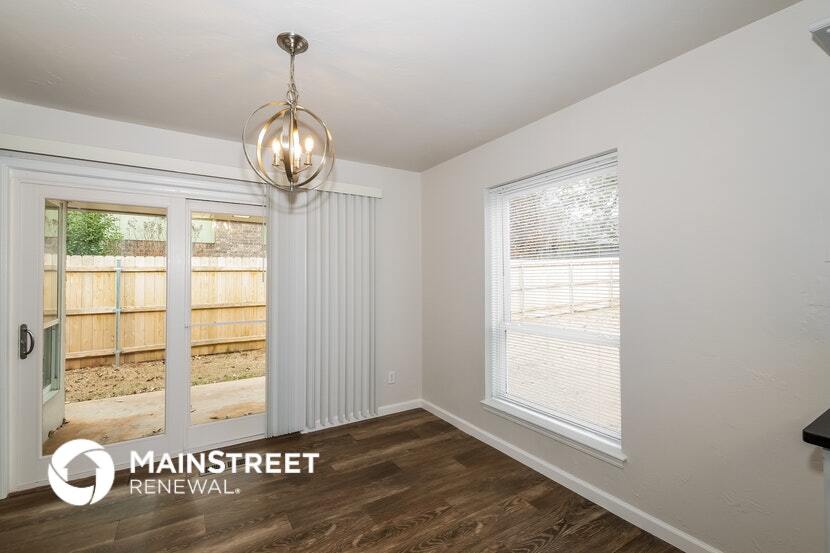 Building Photo - 3412 Prairie Ave