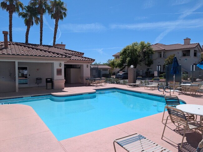 Building Photo - 3-BEDROOM CONDO FOR RENT IN NW LAS VEGAS