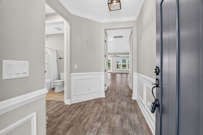 Building Photo - 344 Seaside Trail