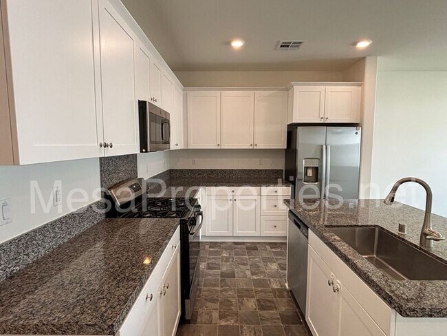 Building Photo - 16680 Wyndham Ln