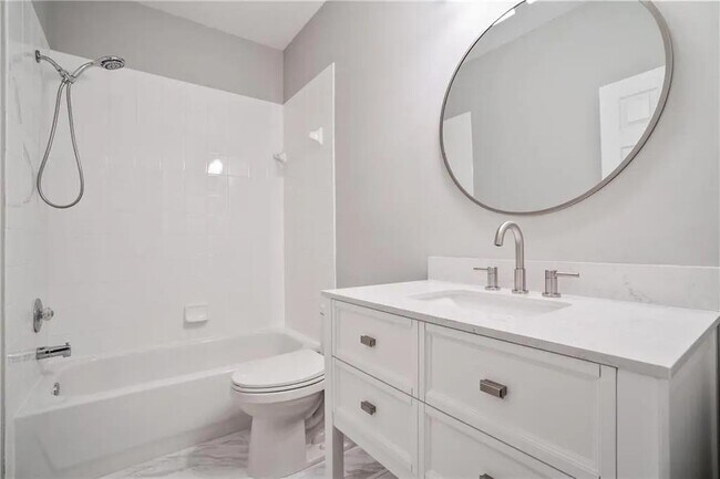 Building Photo - 12105 Stonebrook Cv