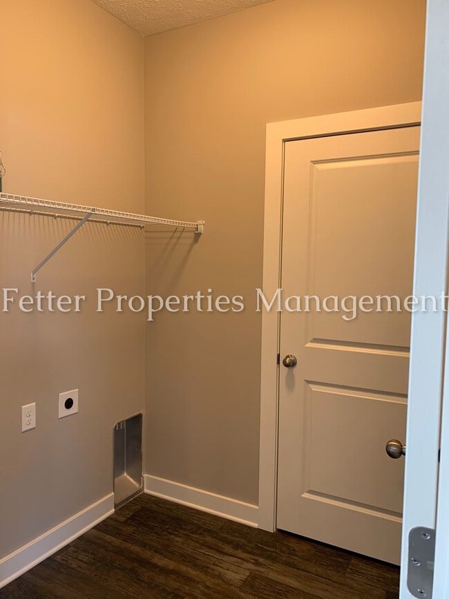 Building Photo - Northside 3 Bedroom 2 Bath Ready for you T...