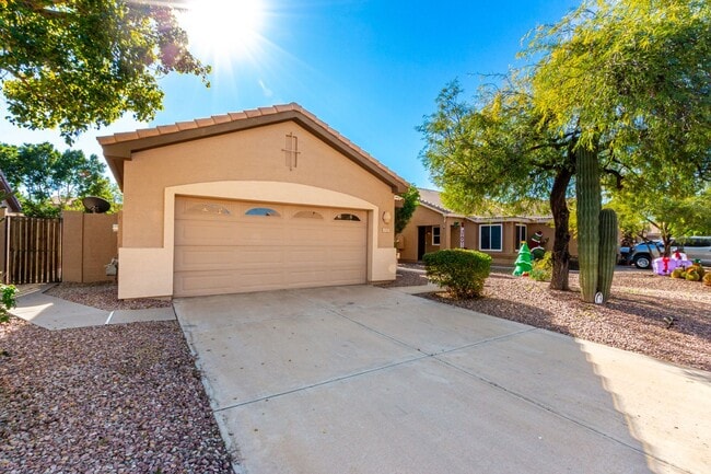 Building Photo - Beautiful Chandler Rental