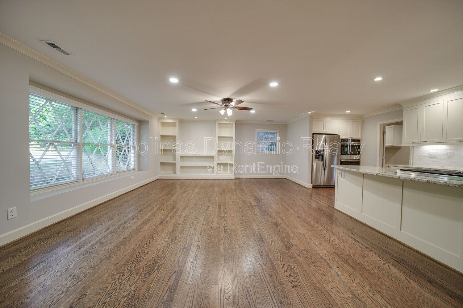 Building Photo - 6700 Castlegate Dr