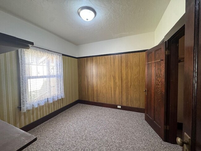 Building Photo - 1711 G St