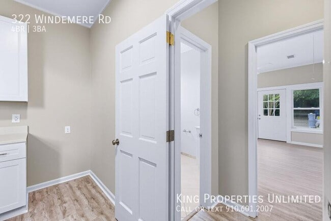 Building Photo - 322 Windemere Rd