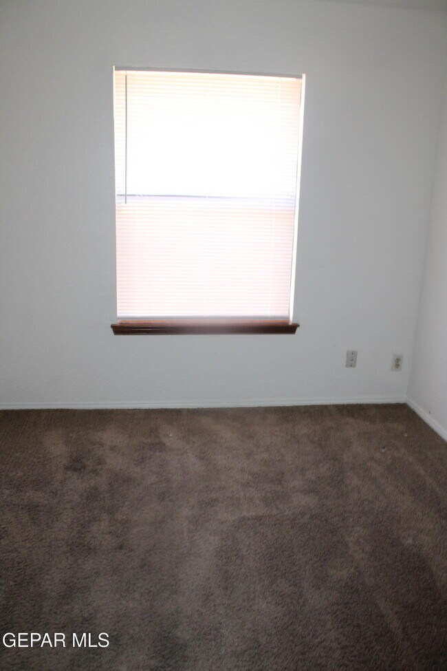 Building Photo - 1472 Sierra De Oro Dr