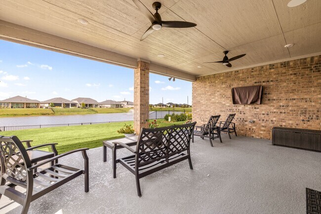 Building Photo - 29102 Rustic Orch Ln