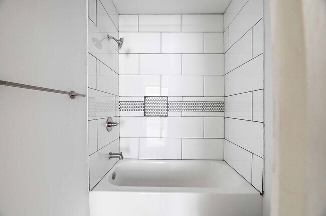 Building Photo - 4360 Gannet Cir