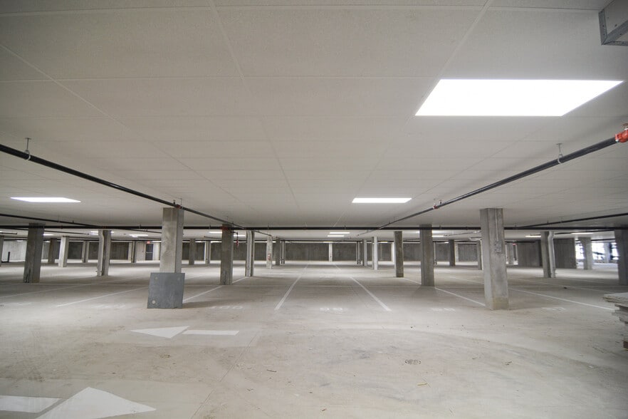 Garage Parking - Union at Antelope Valley
