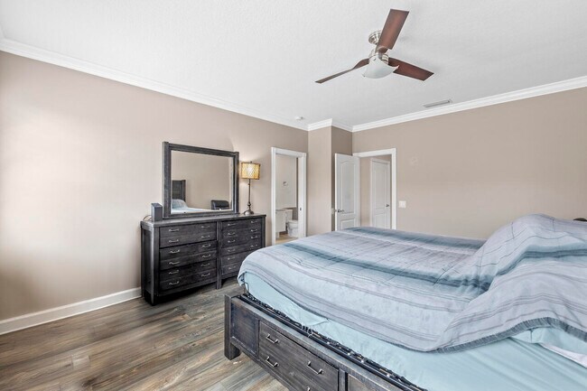 Building Photo - 2058 Tarpon Lake Way