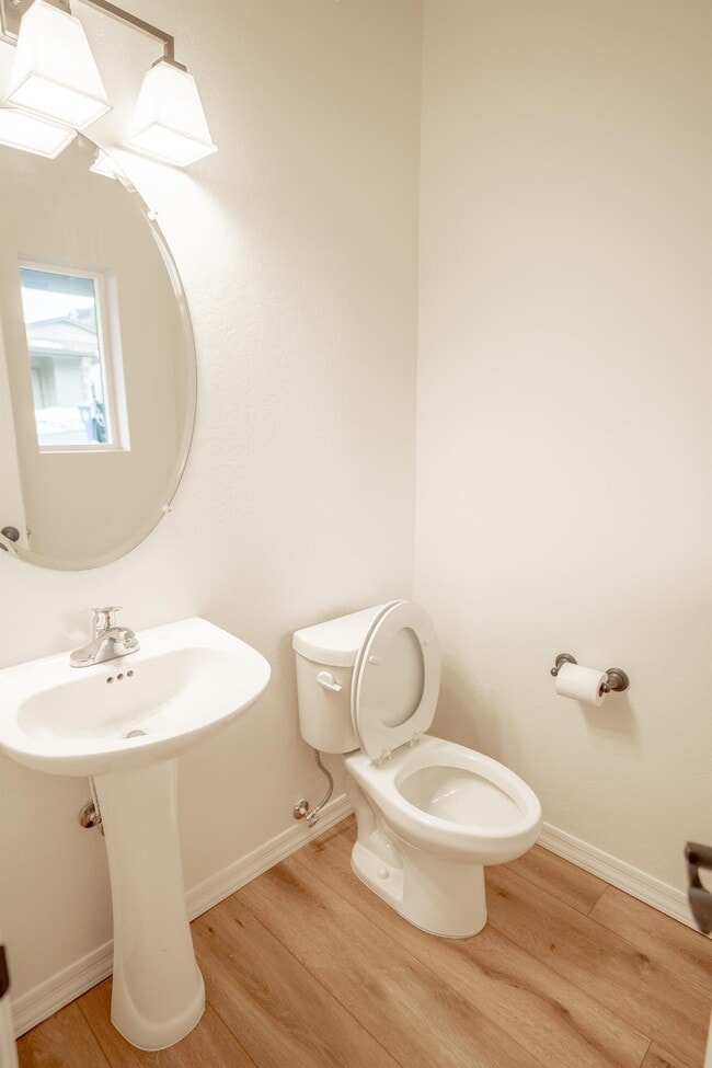 Building Photo - 5026 E Retreat Cir