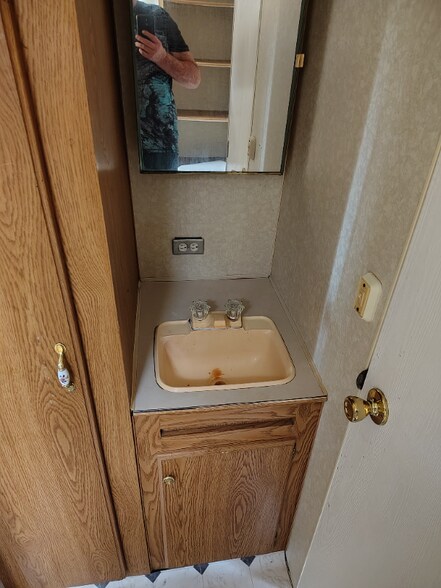 Building Photo - 132 NW Deer Run Gln