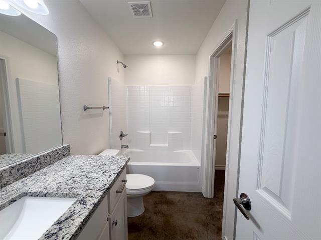 Building Photo - 1050 E Burnett St