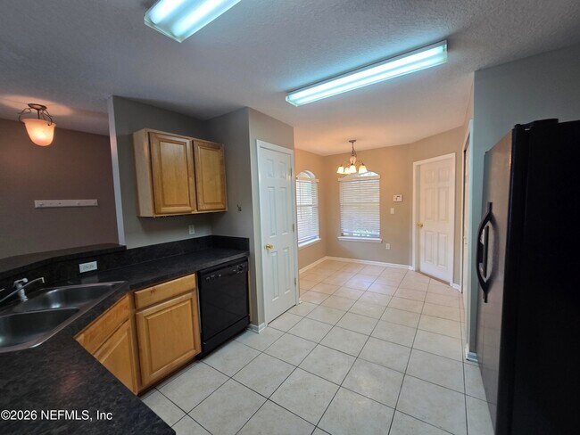 Building Photo - 4119 Pebble Brooke Circle South