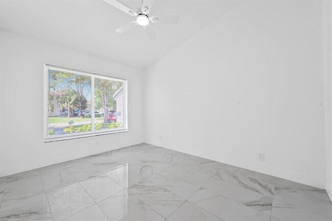 Building Photo - 8580 NW 32nd St