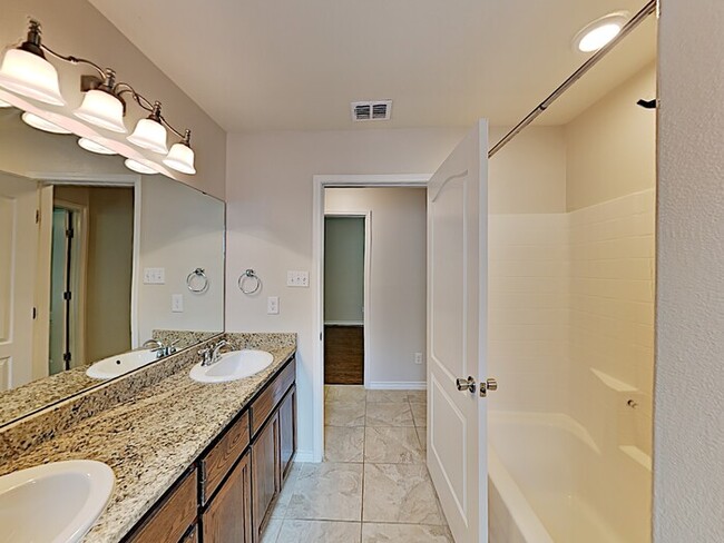 Building Photo - *No Application Fee* $500 Off 1st Month - ...