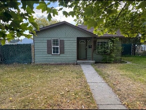 Building Photo - 240 Polk St