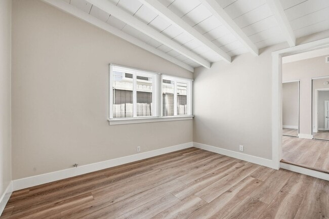 Building Photo - 610 Heliotrope Ave