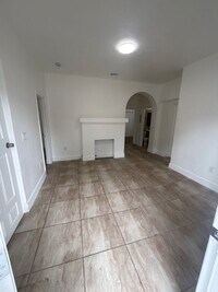 Building Photo - Apartment in the Heart of Little Havana!