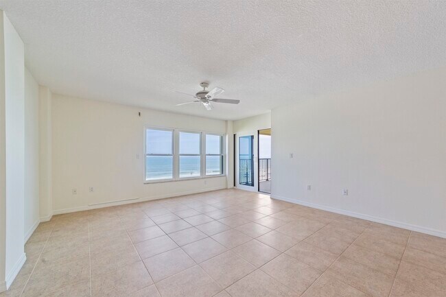 Building Photo - 8090 A1A S