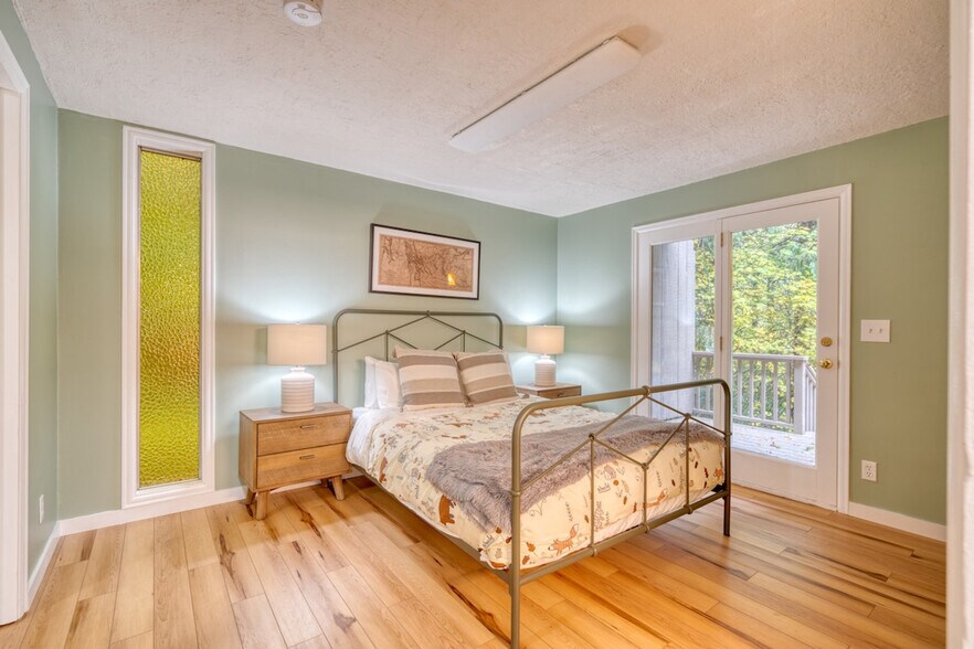 Building Photo - 69437 E Vine Maple Dr