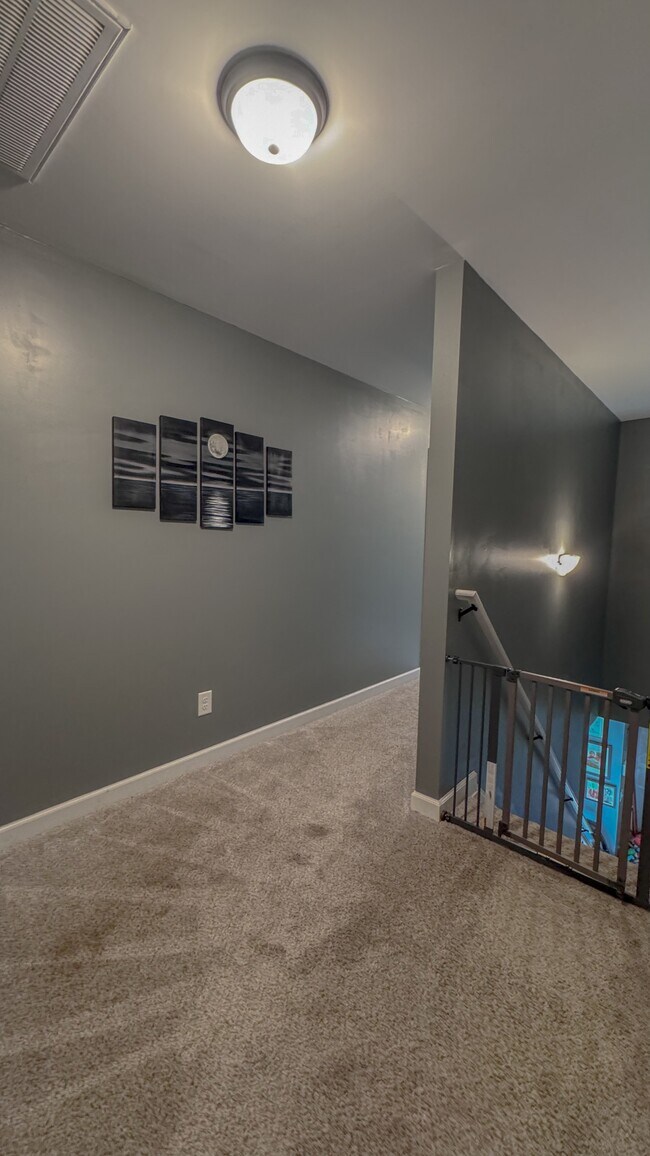Building Photo - 103 Cloud 9 Dr