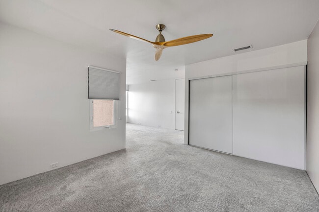 Building Photo - 2521 N Whitewater Club Dr