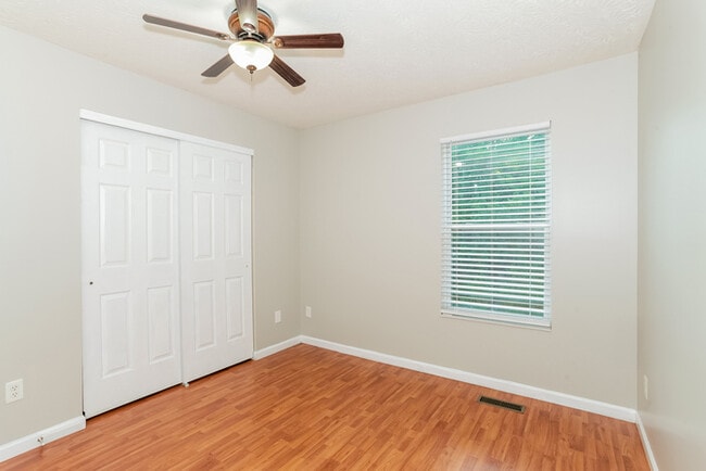 Building Photo - 382 Gatewood Ct