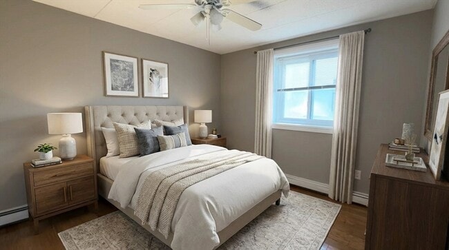 Building Photo - 4 Hawes St