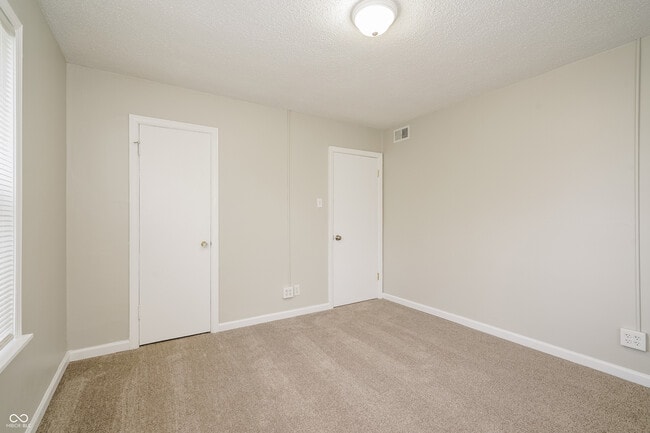 Building Photo - 3428 N Riley Ave