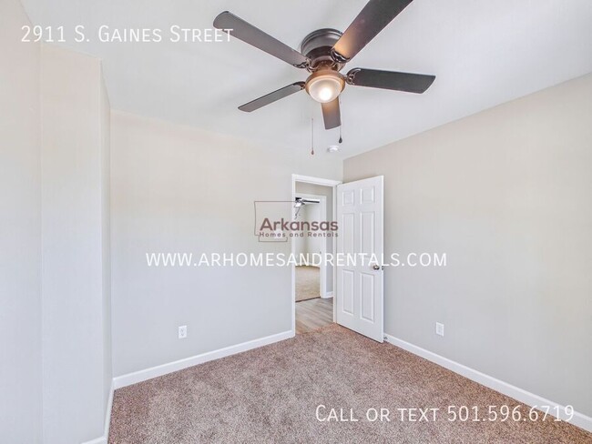 Building Photo - 2911 S Gaines St