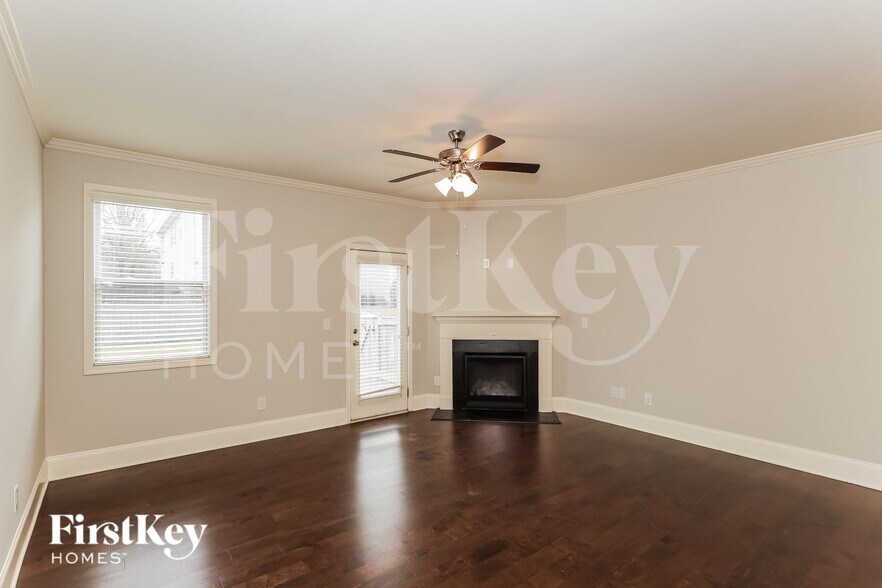 Building Photo - 3186 Ancoats St