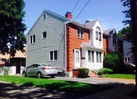 Building Photo - 10 Cozy St