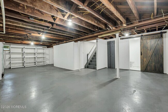 Building Photo - 115 Heulitt Rd