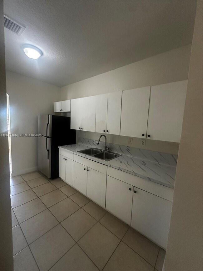 Building Photo - 26524 SW 138th Ave