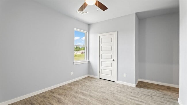 Building Photo - 213 Olde Ml Ct