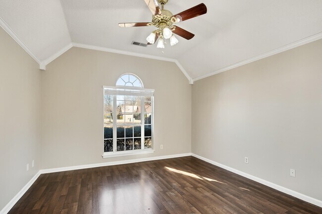 Building Photo - 7775 Shadow Elm Ln