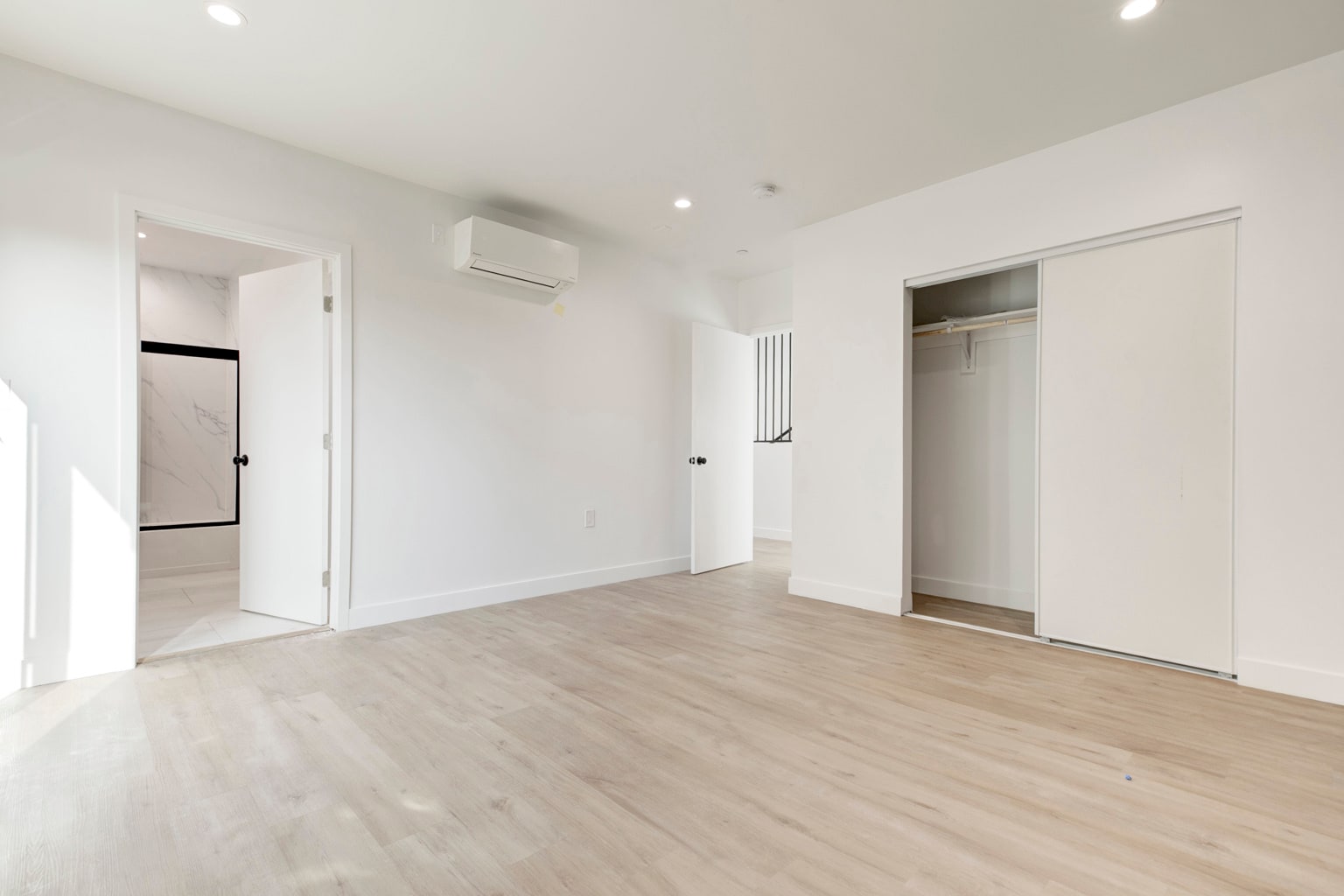 Building Photo - 5650 Cartwright Ave