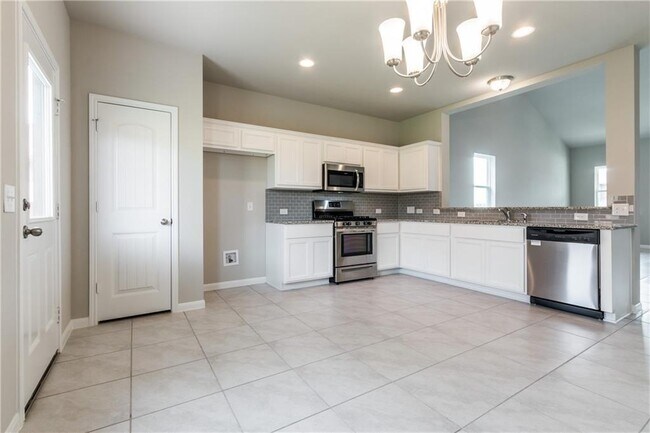 Building Photo - 6609 Paseo San Lucas Ln