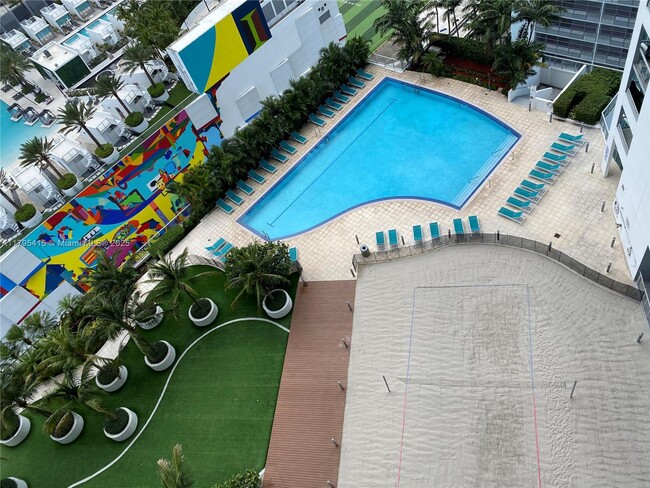 Building Photo - 888 Biscayne Blvd