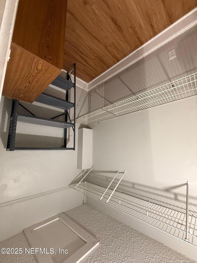 Building Photo - 3914 Herschel St