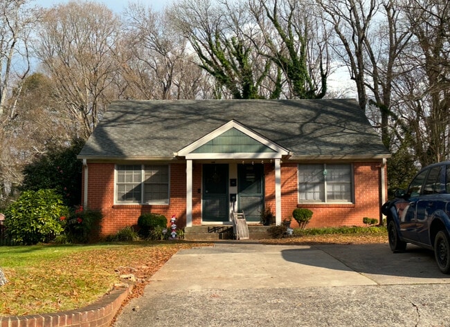 Primary Photo - 328 N Mulberry St