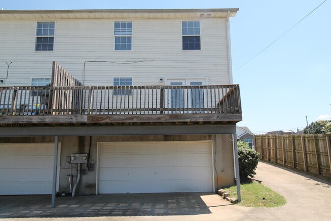 Building Photo - 639 Miles Rd