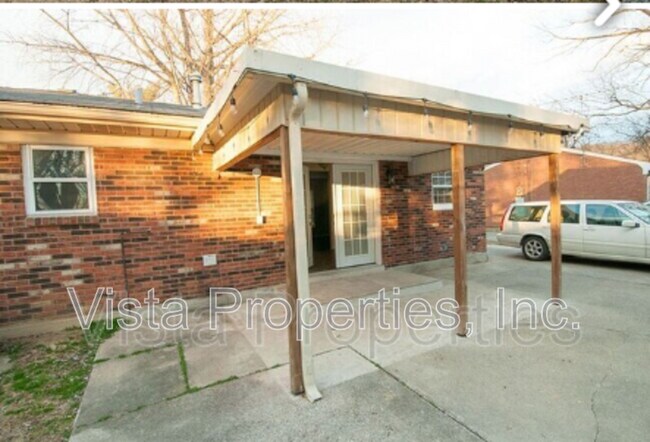 Building Photo - 5406 Chestnutwood Way