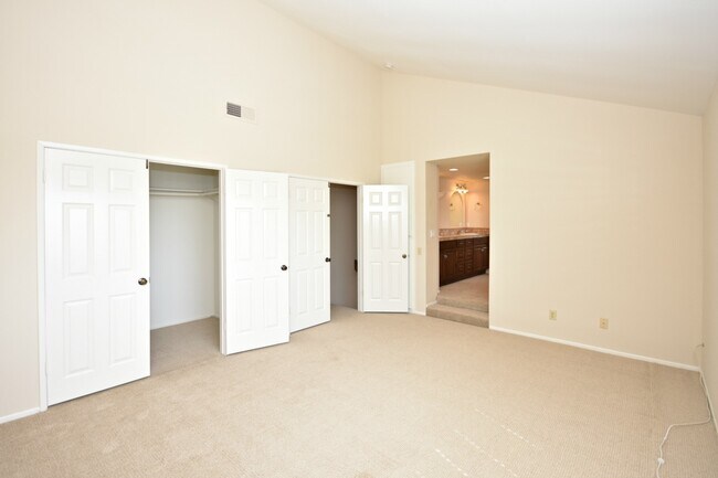 Building Photo - Spacious Home in La Costa with Nice View!!