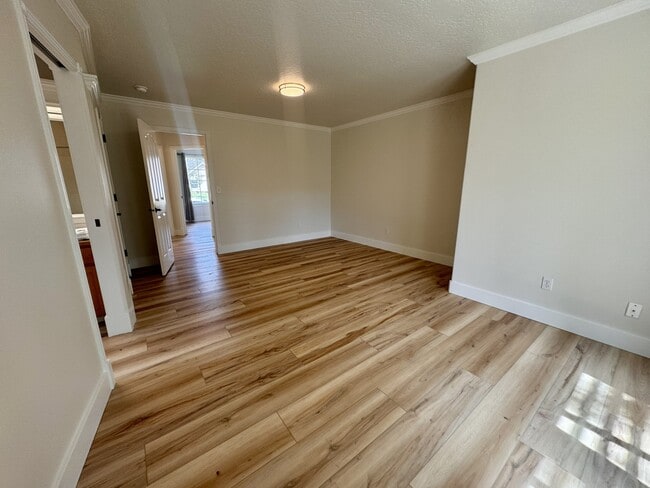 Building Photo - 1349 Tennessee Dr