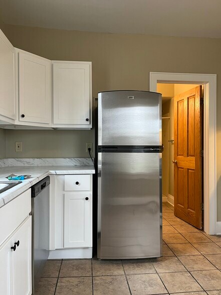 Building Photo - 3100 S Griffin Ave