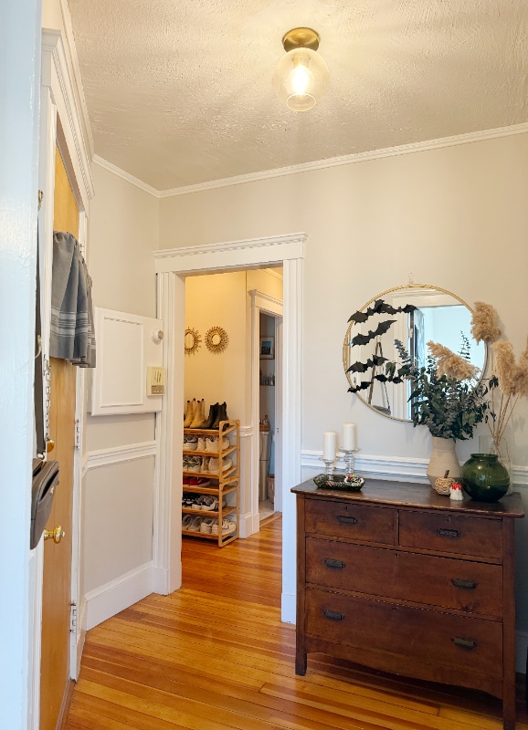 Building Photo - 25 Roslyn St