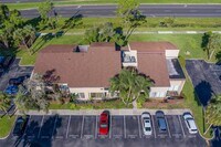 Building Photo - 890 N Village Dr